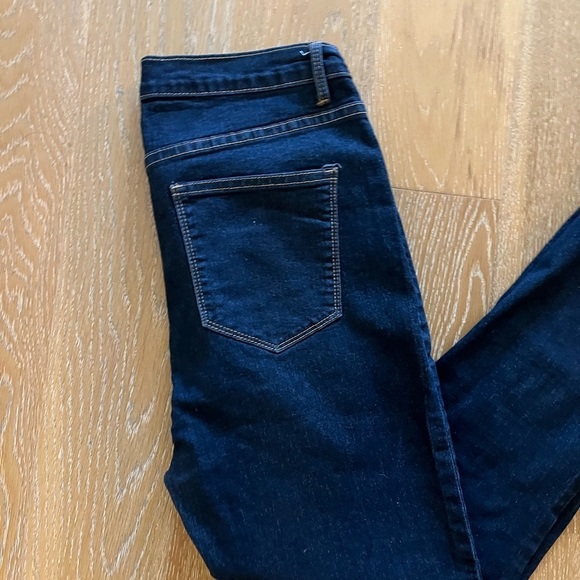 Gently worn forever 21 stretchy denim size 29 - Picture 4 of 6